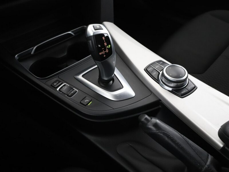 BMW 316 automat navi czujniki parkowania grzane fotele F30/F31 (2012-2020)