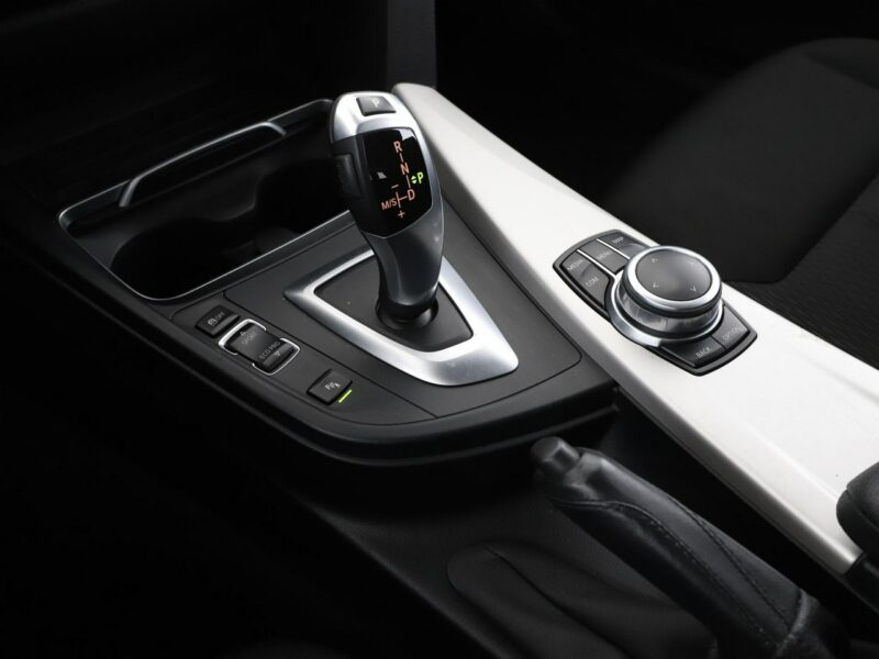 BMW 316 automat navi czujniki parkowania grzane fotele F30/F31 (2012-2020)