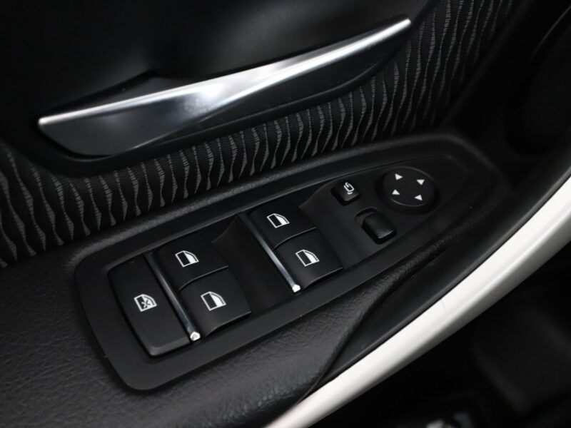 BMW 316 automat navi czujniki parkowania grzane fotele F30/F31 (2012-2020)