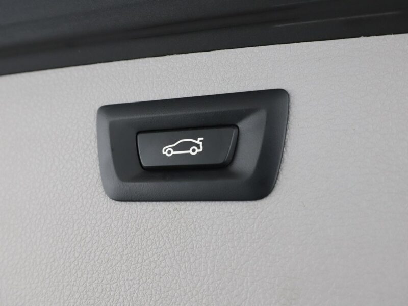 BMW 316 automat navi czujniki parkowania grzane fotele F30/F31 (2012-2020)