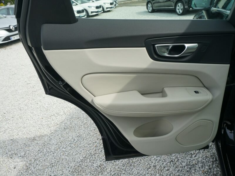 Volvo XC 60 B5 B AWD 250 KM Ultimate Bright Salon PL Faktura Vat 23% WND4019C II (2017-)