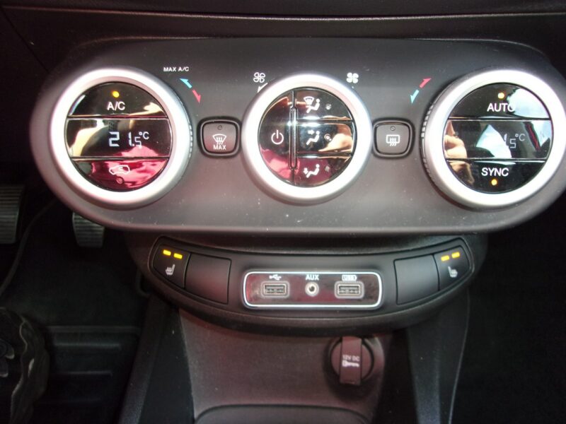 Fiat 500x X 1.4 Turbo Cross Navigacja Kamera cofania Klimatronic Blue & Me