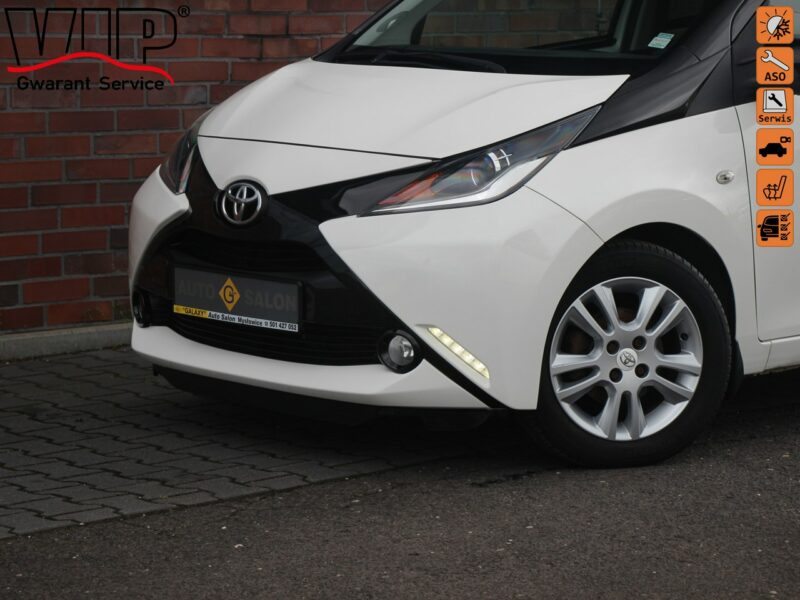 Toyota Aygo Klima*GrzaneFotele*Kamera*PanelDotyk*Esp*Led*Bluet*Alu15*Gwar VGS II (2014-)
