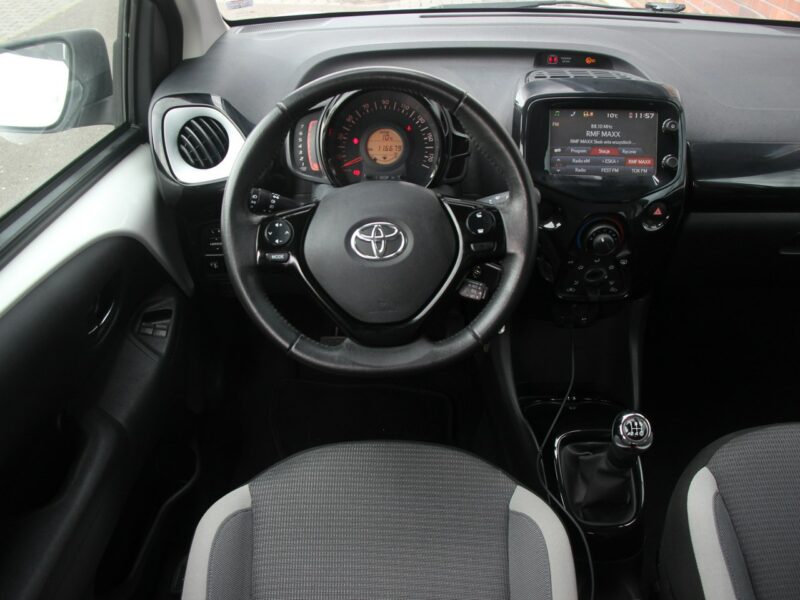 Toyota Aygo Klima*GrzaneFotele*Kamera*PanelDotyk*Esp*Led*Bluet*Alu15*Gwar VGS II (2014-)