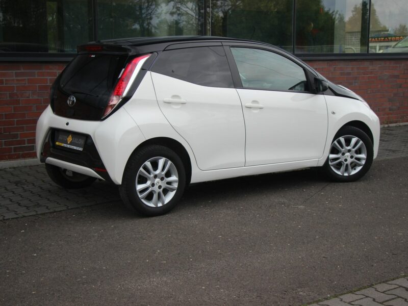 Toyota Aygo Klima*GrzaneFotele*Kamera*PanelDotyk*Esp*Led*Bluet*Alu15*Gwar VGS II (2014-)