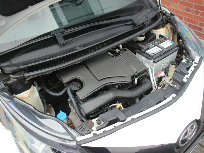 Toyota Aygo Klima*GrzaneFotele*Kamera*PanelDotyk*Esp*Led*Bluet*Alu15*Gwar VGS II (2014-)