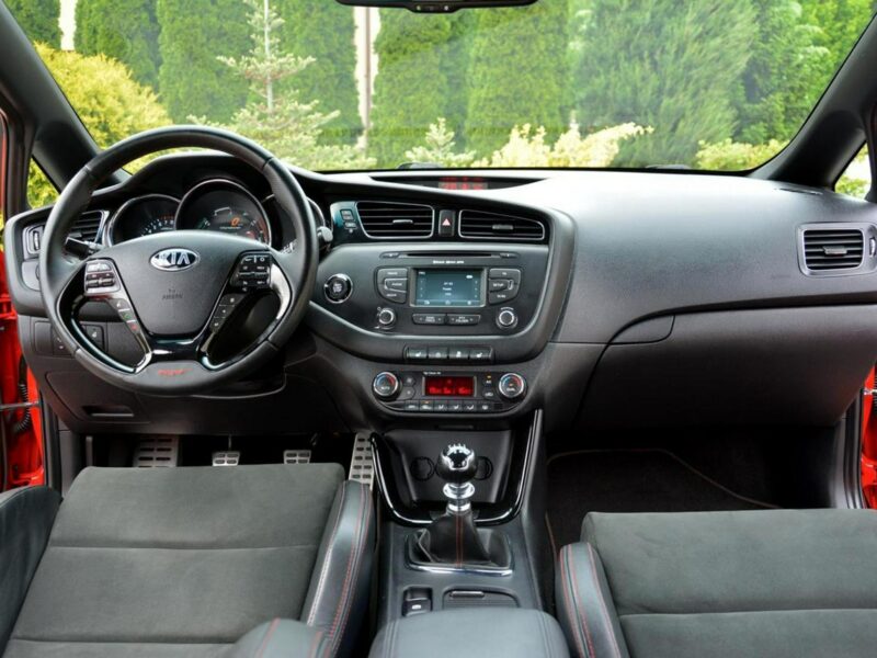 Kia Cee'd GT Ledy Bixenon Skóry Recaro Kamera Parktr. Alu18" z Niemiec Aso Kia II (2012-)