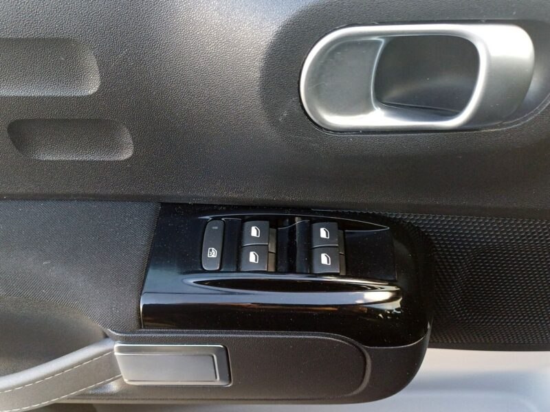 Citroen C3 1.2 PureTech Navi Klimatronic Przebieg 30 tys km III (2016-)