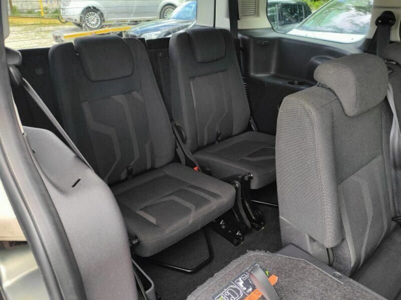 Ford Grand Tourneo Connect Super stan* Mały przebieg* Bogata wersja