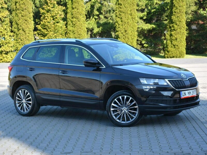 Škoda Karoq Ambition Plus Virtual Cokpit Radar ACC Ledy Kamery Park Assist Hak ASO