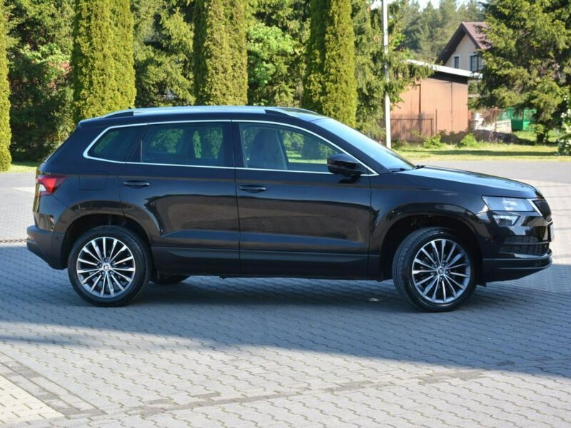 Škoda Karoq Ambition Plus Virtual Cokpit Radar ACC Ledy Kamery Park Assist Hak ASO