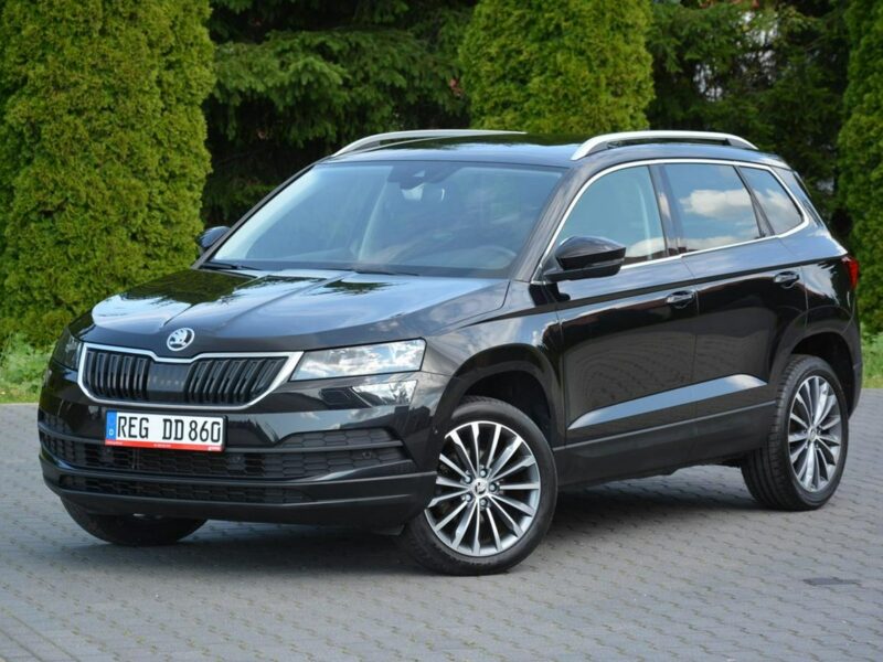 Škoda Karoq Ambition Plus Virtual Cokpit Radar ACC Ledy Kamery Park Assist Hak ASO