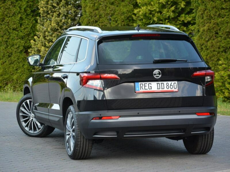 Škoda Karoq Ambition Plus Virtual Cokpit Radar ACC Ledy Kamery Park Assist Hak ASO
