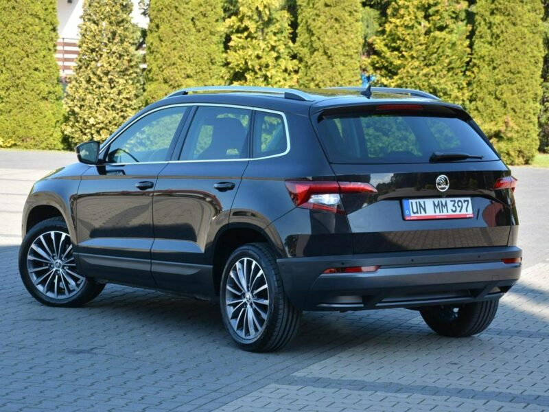 Škoda Karoq Ambition Plus Virtual Cokpit Radar ACC Ledy Kamery Park Assist Hak ASO
