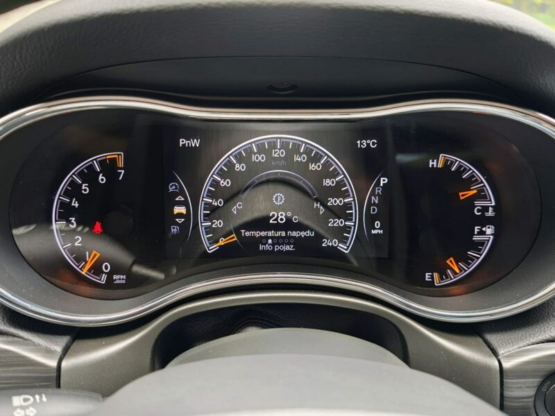 Jeep Grand Cherokee IV (2010-)
