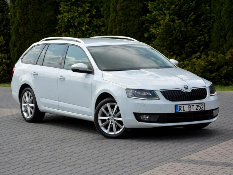 Škoda Octavia Skóry Navi Radar ACC Duża2xParktronici Bi-Xenon Ledy ASO SKODA III (2013-)