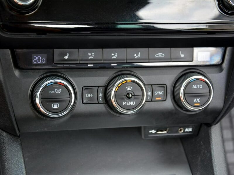 Škoda Octavia Skóry Navi Radar ACC Duża2xParktronici Bi-Xenon Ledy ASO SKODA III (2013-)