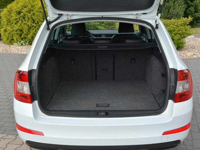 Škoda Octavia Skóry Navi Radar ACC Duża2xParktronici Bi-Xenon Ledy ASO SKODA III (2013-)
