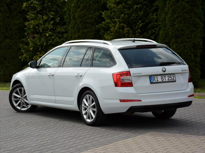 Škoda Octavia Skóry Navi Radar ACC Duża2xParktronici Bi-Xenon Ledy ASO SKODA III (2013-)
