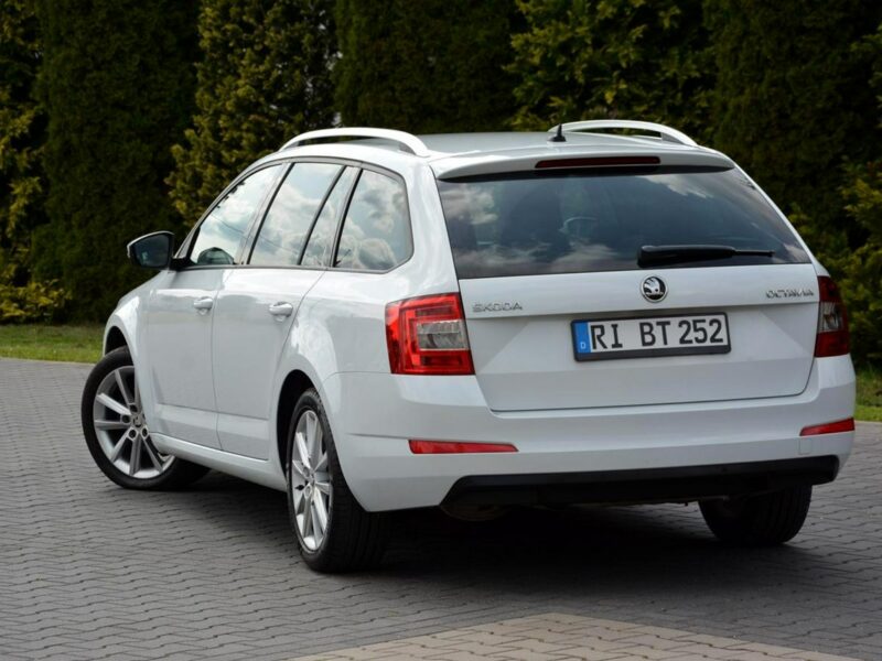 Škoda Octavia Skóry Navi Radar ACC Duża2xParktronici Bi-Xenon Ledy ASO SKODA III (2013-)