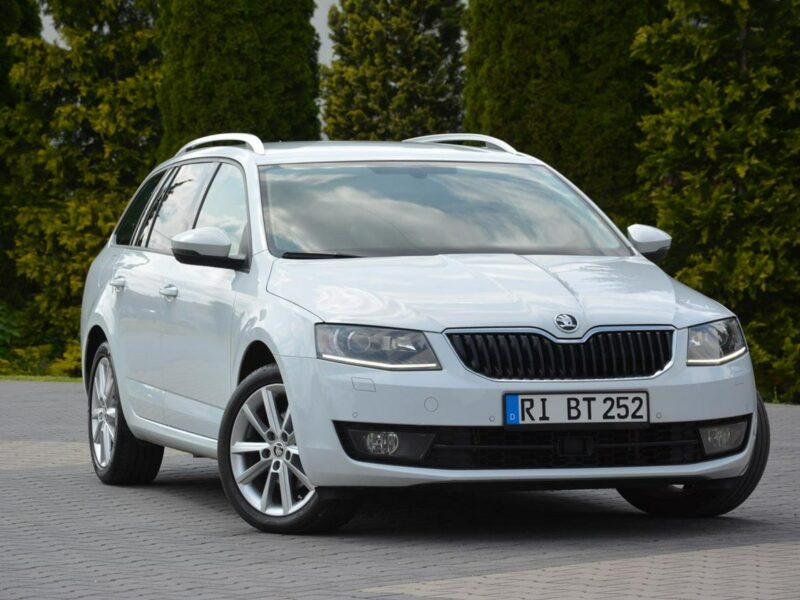 Škoda Octavia Skóry Navi Radar ACC Duża2xParktronici Bi-Xenon Ledy ASO SKODA III (2013-)