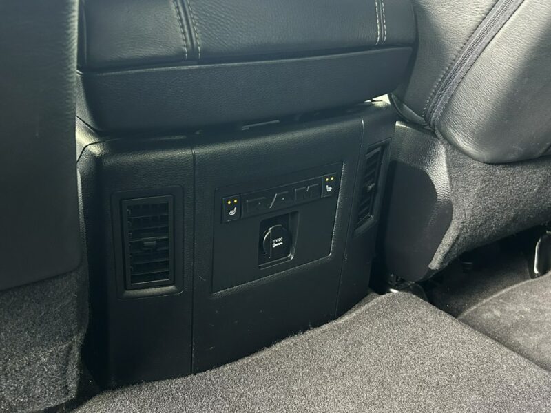 Dodge RAM Limited Pneumat Wentyle Kamera Podgrzew fotele IV (2009-2018)
