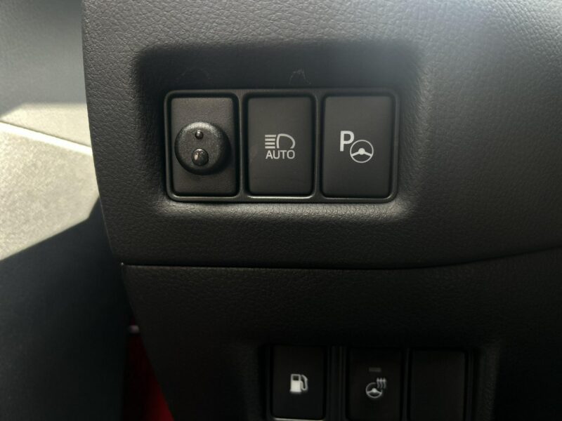 Toyota C-HR 1.8 HSD 122KM SELECTION, salon Polska, gwarancja, FV23%