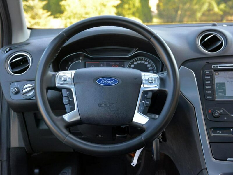 Ford Mondeo Hatchback Titanium Ledy Blis Szyber Navi Convers 2xParkt Wentylacja Mk4 (2007-2014)