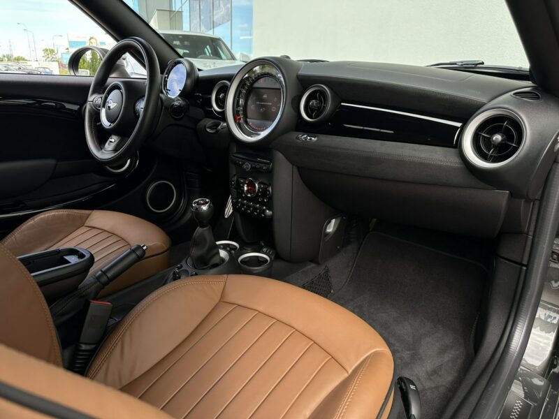 Mini John Cooper Works Roadster, 211KM, Stan kolekcjonerski, Manual, harman/kardon