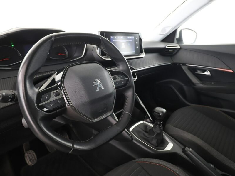 Peugeot 2008 navi kamera i czujniki parkowania klima auto II (2019-)