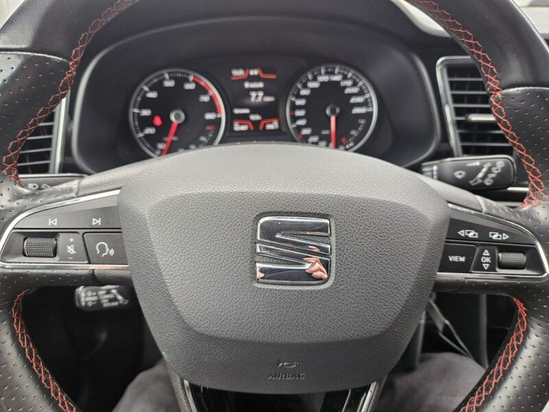 Seat Leon FR / Niski przebieg / Nawigacja / Klimatronic / Tempomat / 6 biegów III (2012-)