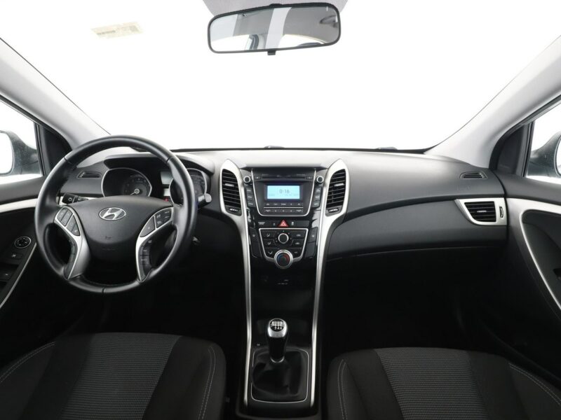 Hyundai i30 LIFT 1.6 120KM klima PDC tempomat grzana kierownica ks.serwisowa II (2012 - 2016)