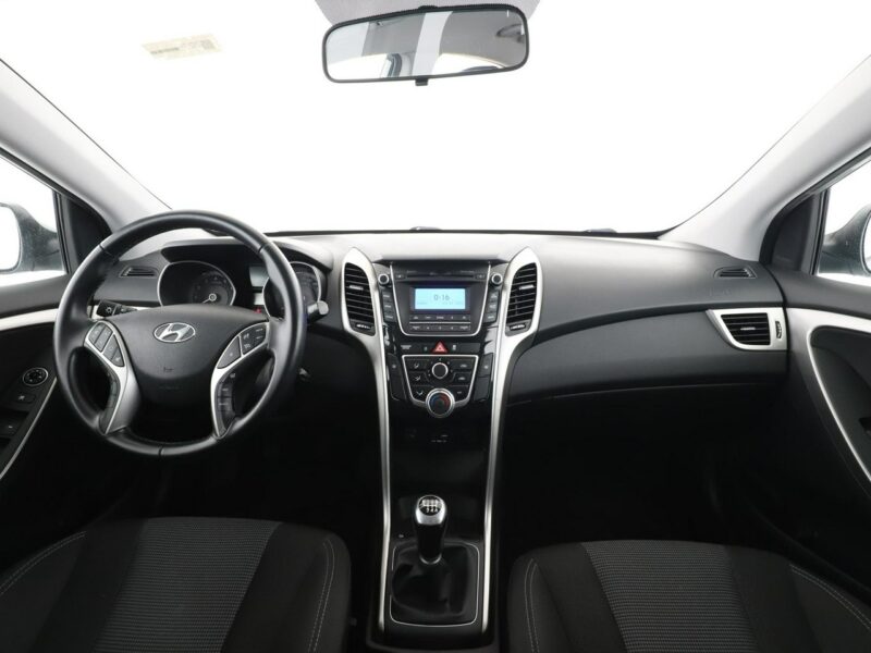 Hyundai i30 LIFT 1.6 120KM klima PDC tempomat grzana kierownica ks.serwisowa II (2012 - 2016)