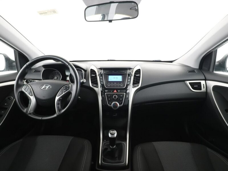 Hyundai i30 LIFT 1.6 120KM klima PDC tempomat grzana kierownica ks.serwisowa II (2012 - 2016)