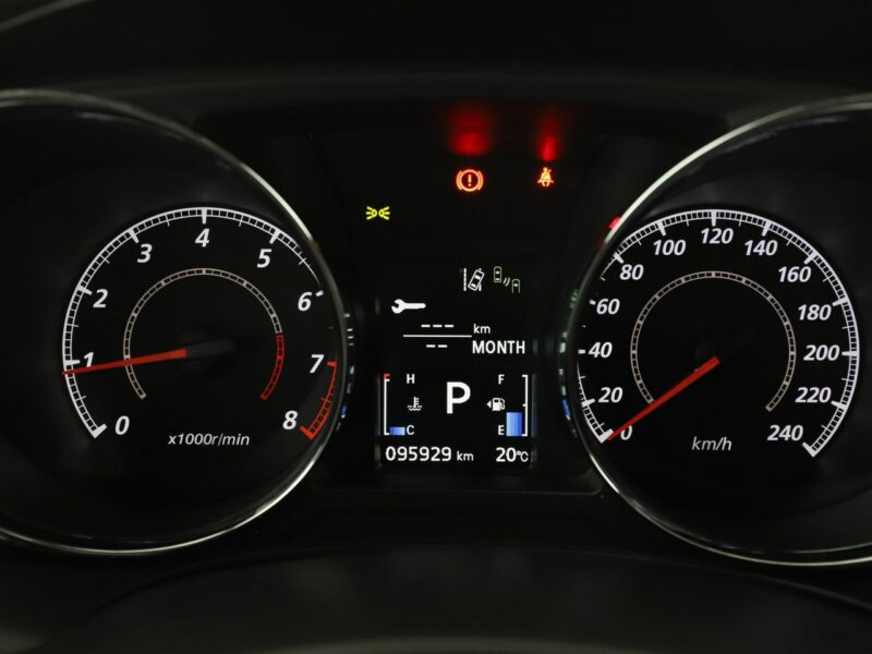 Mitsubishi ASX automat panorama navi kamera tempomat klima-auto Bluetooth