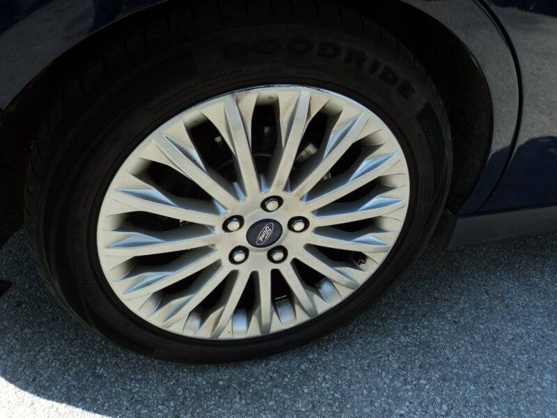 Ford C-Max sprzedan Forda C-MAXA II (2010-)