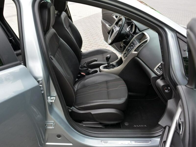 Opel Astra 1.7CDT-I (110KM) 150-lecie Opla Navi pół-Skóry 2xParktr. Szyberdach J (2009-2019)