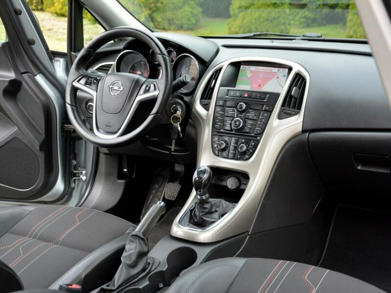Opel Astra 1.7CDT-I (110KM) 150-lecie Opla Navi pół-Skóry 2xParktr. Szyberdach J (2009-2019)