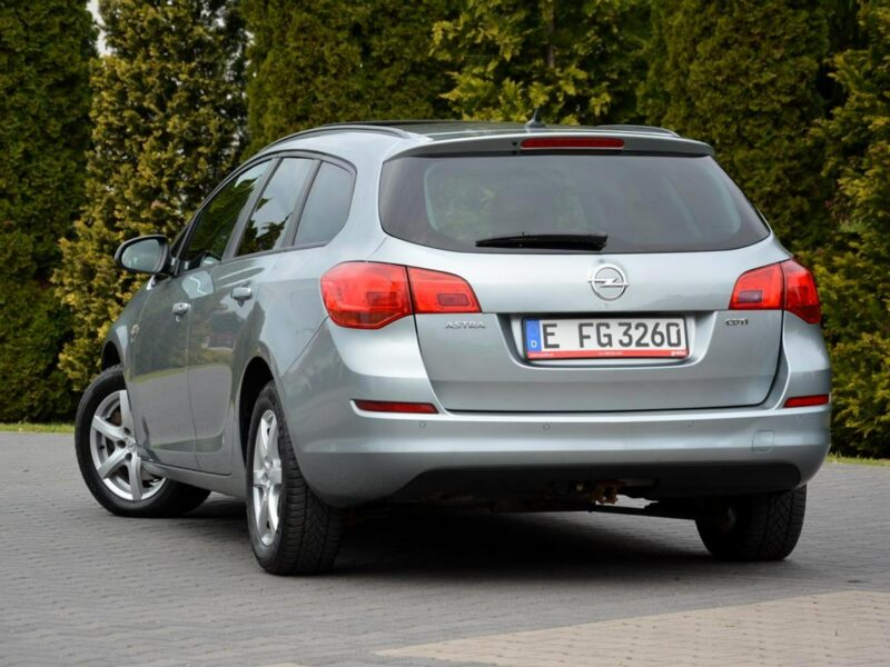 Opel Astra 1.7CDT-I (110KM) 150-lecie Opla Navi pół-Skóry 2xParktr. Szyberdach J (2009-2019)