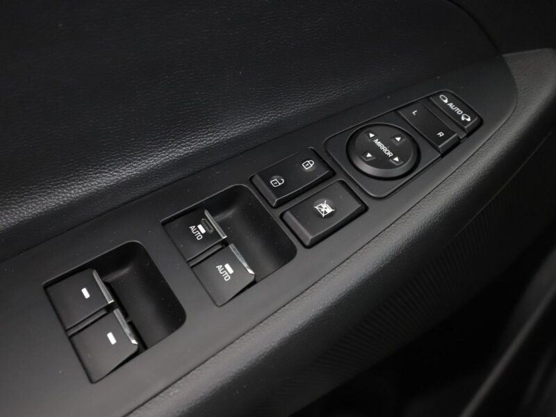 Hyundai Tucson FL 1.6 TGDI Automat 4WD Klima Tempomat Grzane Fotele Kierownica Kamera III (2015-2020)