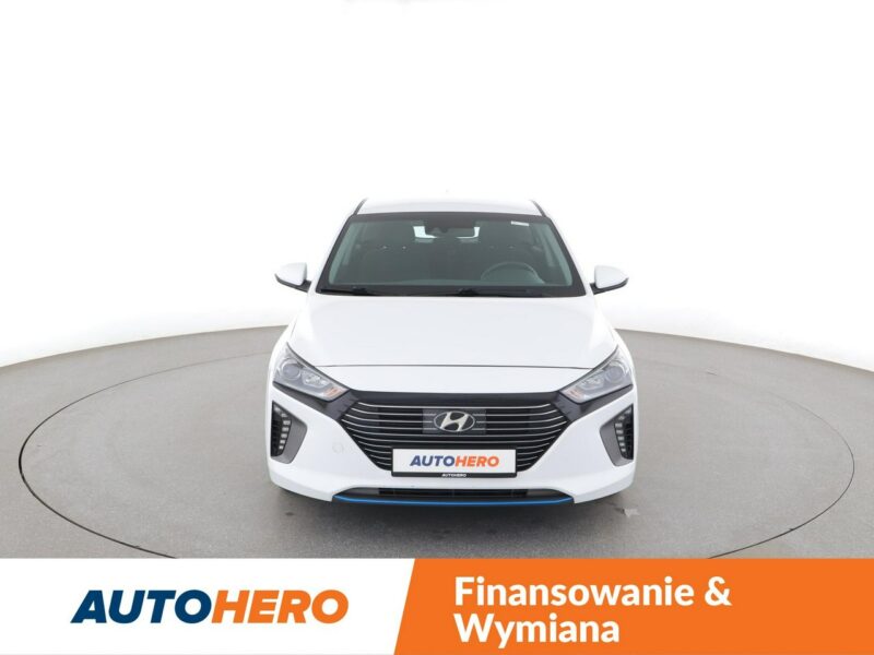 Hyundai IONIQ hybryda kamera ACC Bluetooth klima-auto