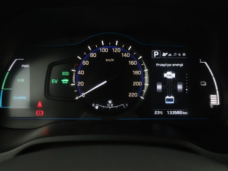 Hyundai IONIQ hybryda kamera ACC Bluetooth klima-auto