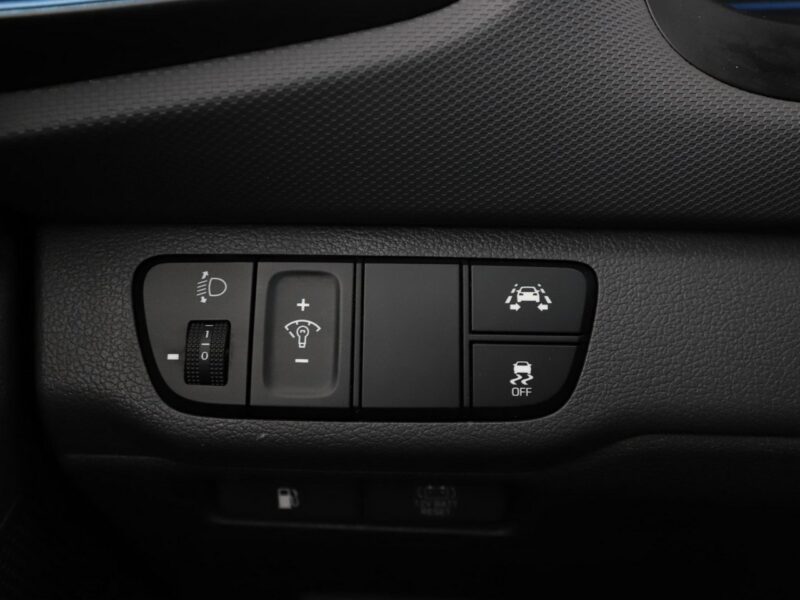 Hyundai IONIQ hybryda kamera ACC Bluetooth klima-auto
