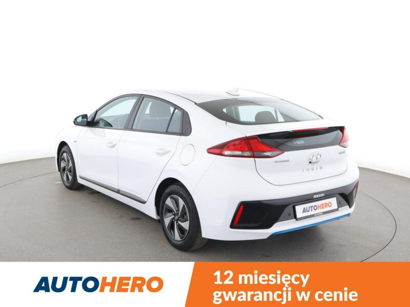 Hyundai IONIQ hybryda kamera ACC Bluetooth klima-auto