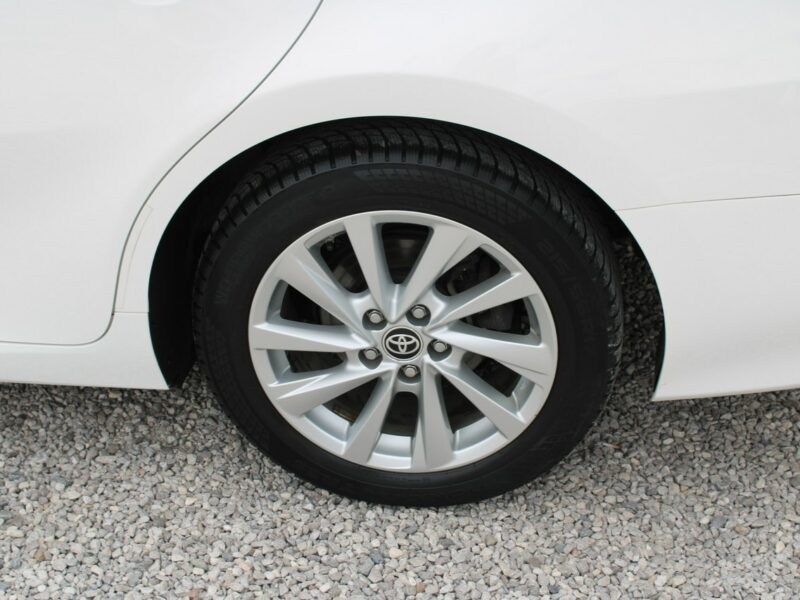 Toyota Camry 2.5 Hybrid e-CTV Comfort F-vat Kamera Gwarancja IX (2018-)