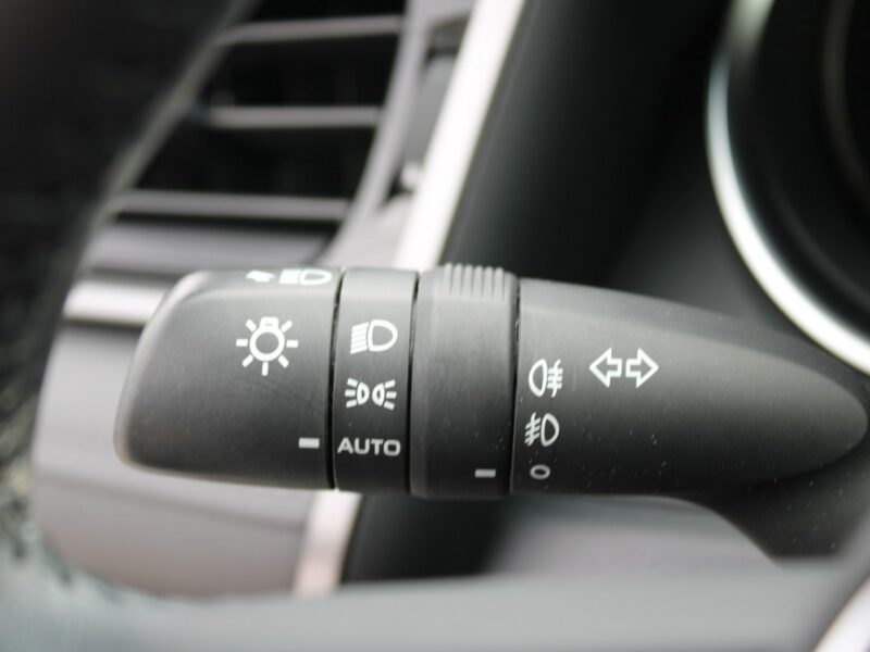 Toyota Camry 2.5 Hybrid e-CTV Comfort F-vat Kamera Gwarancja IX (2018-)