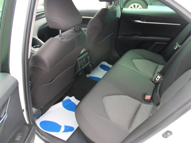 Toyota Camry 2.5 Hybrid e-CTV Comfort F-vat Kamera Gwarancja IX (2018-)