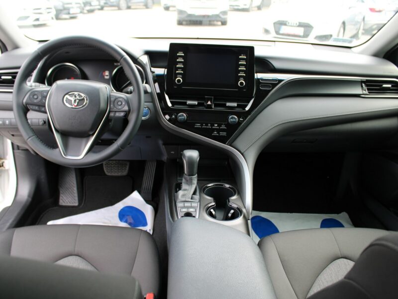 Toyota Camry 2.5 Hybrid e-CTV Comfort F-vat Kamera Gwarancja IX (2018-)