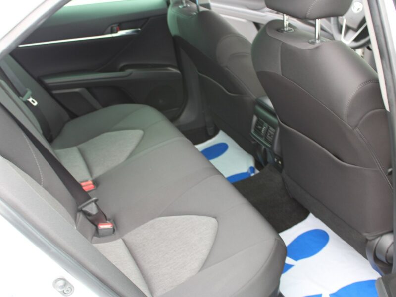 Toyota Camry 2.5 Hybrid e-CTV Comfort F-vat Kamera Gwarancja IX (2018-)