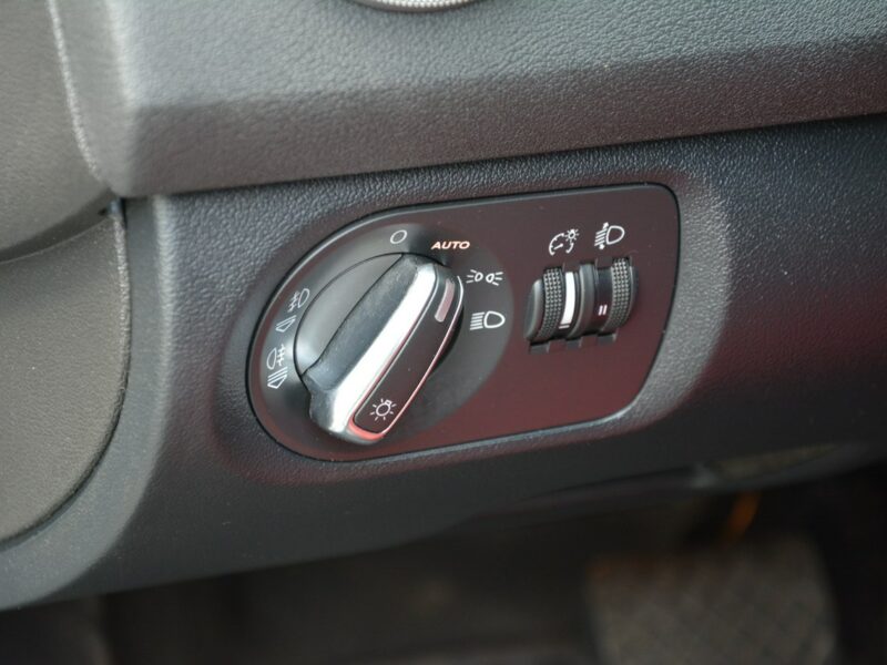 Audi A3 Lift __ DSG Panorama Skóry Duża Navi DRL Alu 17 z Niemiec 8P (2003-2012)